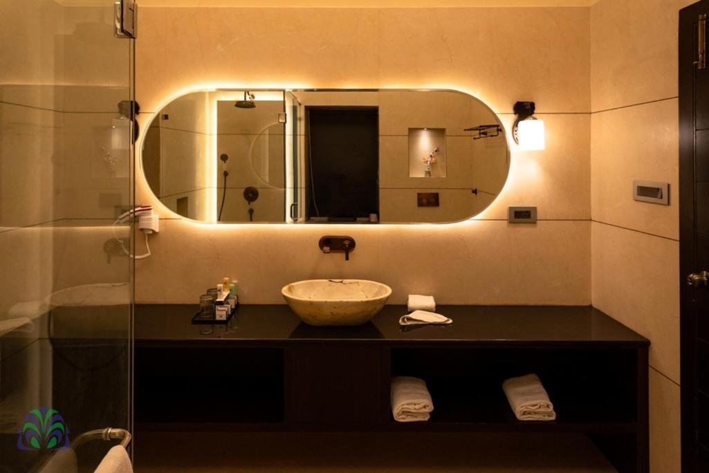 Hotel Basant Vihar Palace Bikaner Buitenkant foto
