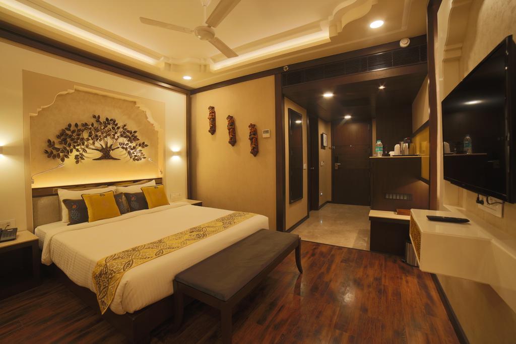 Hotel Basant Vihar Palace Bikaner Buitenkant foto