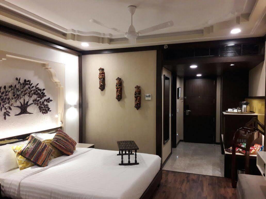 Hotel Basant Vihar Palace Bikaner Buitenkant foto